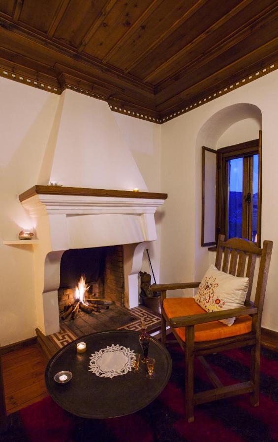 Mpelleiko Hotel Sztemníca Kültér fotó