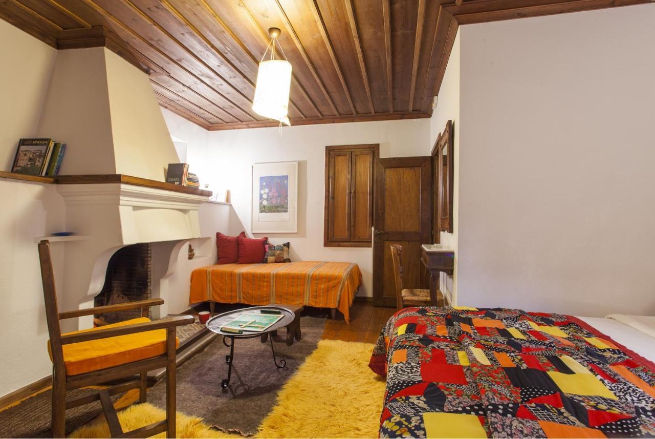 Mpelleiko Hotel Sztemníca Kültér fotó